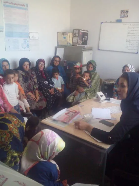 برگزاری کلاسهای آموزش مهارتهای زندگی و فرزندپروری برای والدین کودکان 12-2 ساله روستایی 