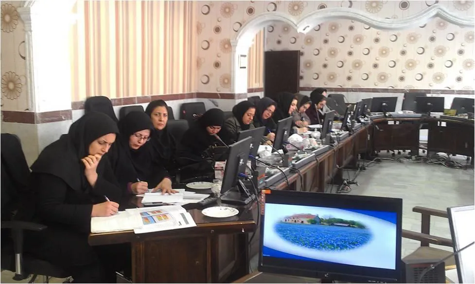 برگزاری جلسه آموزشی برای کاردانان و کارشناسان مامائی مجری برنامه PEN