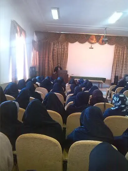 برگزاری جلسه آموزشی تربیت سفیران سلامت وپیشگیری از پدیکلوزیس برای  رابطین محلامت 