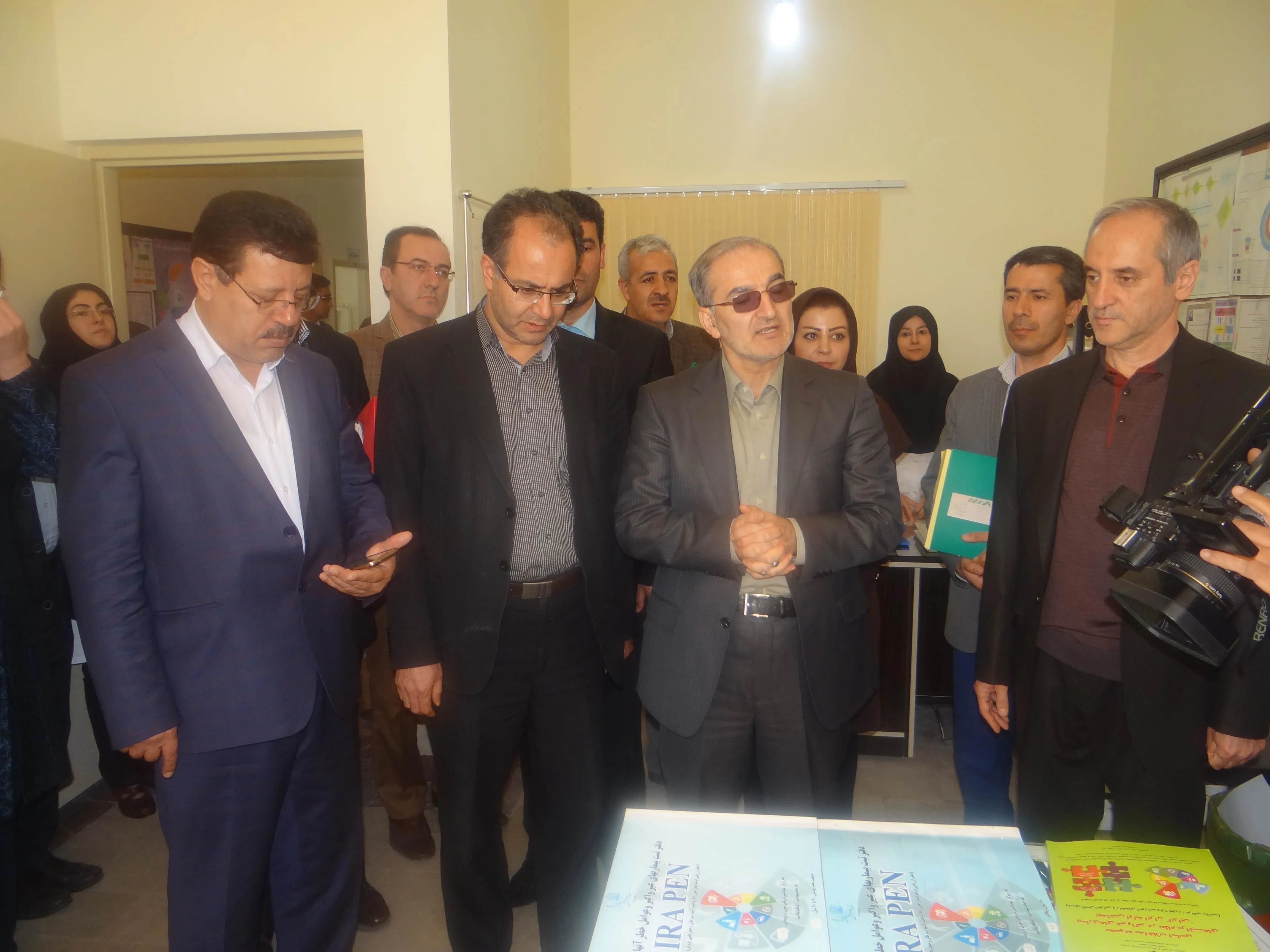 بازدید آقای دکتر کوشا از نحوه اجرای برنامه ملی  IRAPEN در مراکز بهداشتی درمانی و خانه های بهداشت 