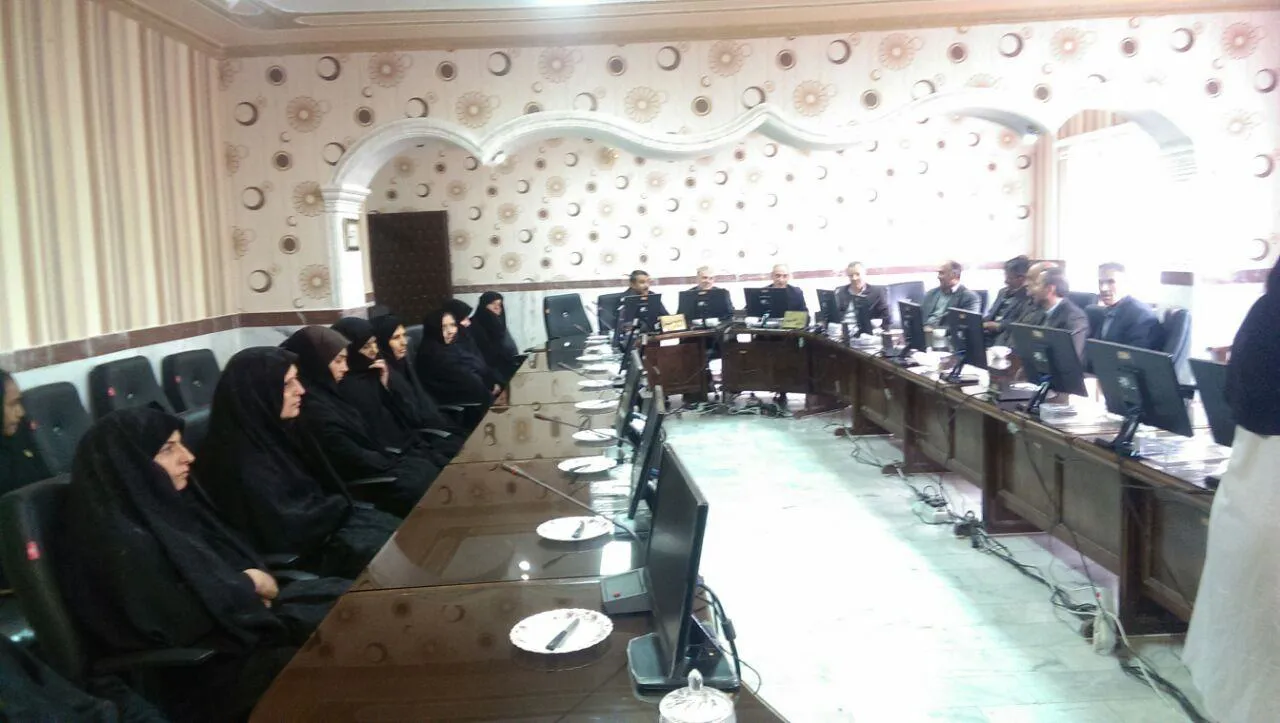 برگزاری مراسم تجلیل از کارکنان خدماتی معاونت بهداشتی  به مناسبت روز کار و کارگر