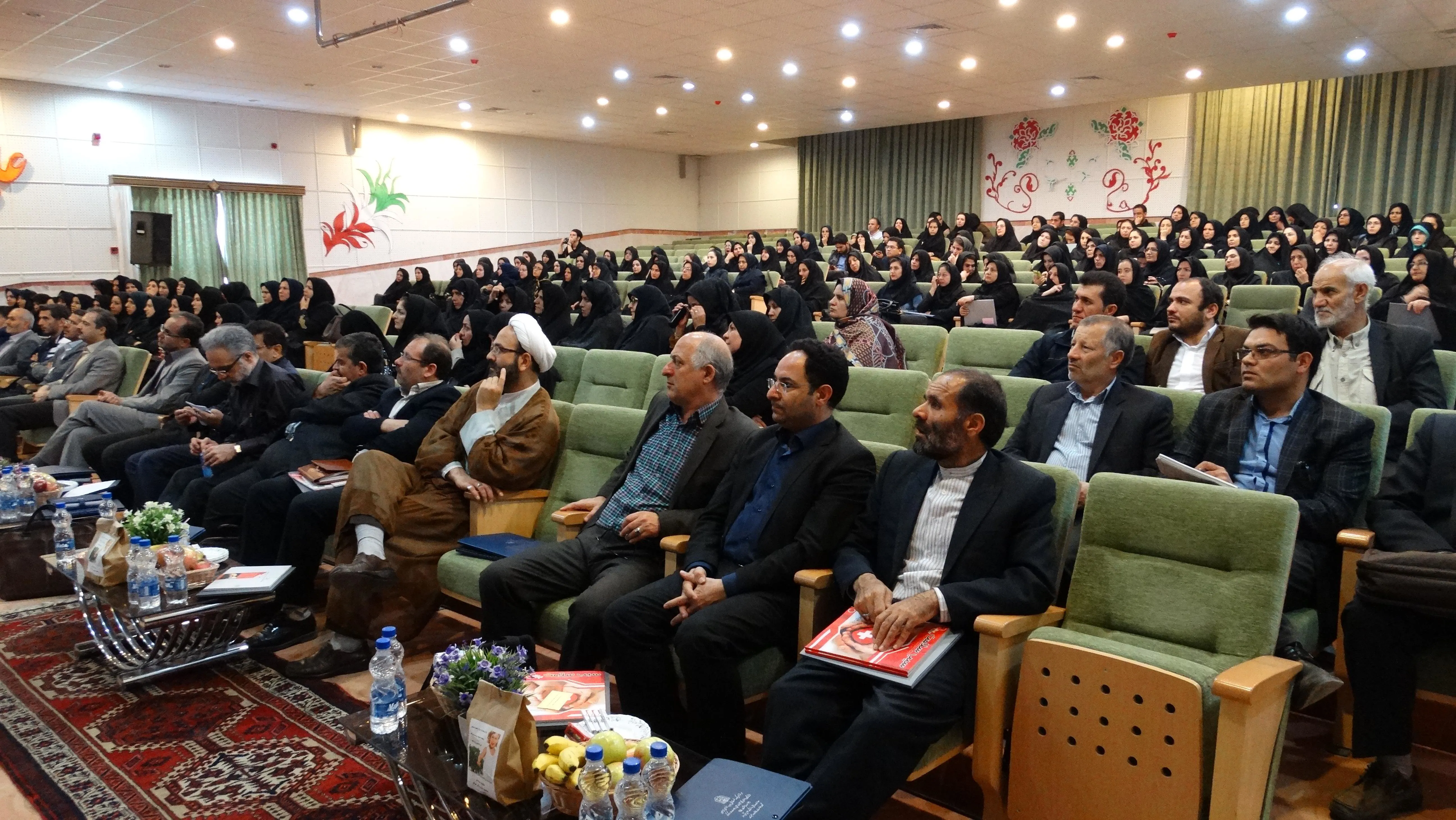 برگزاری همایش تبیین سیاستهای کلی جمعیت مبتنی بر سلامت مادر و کودک