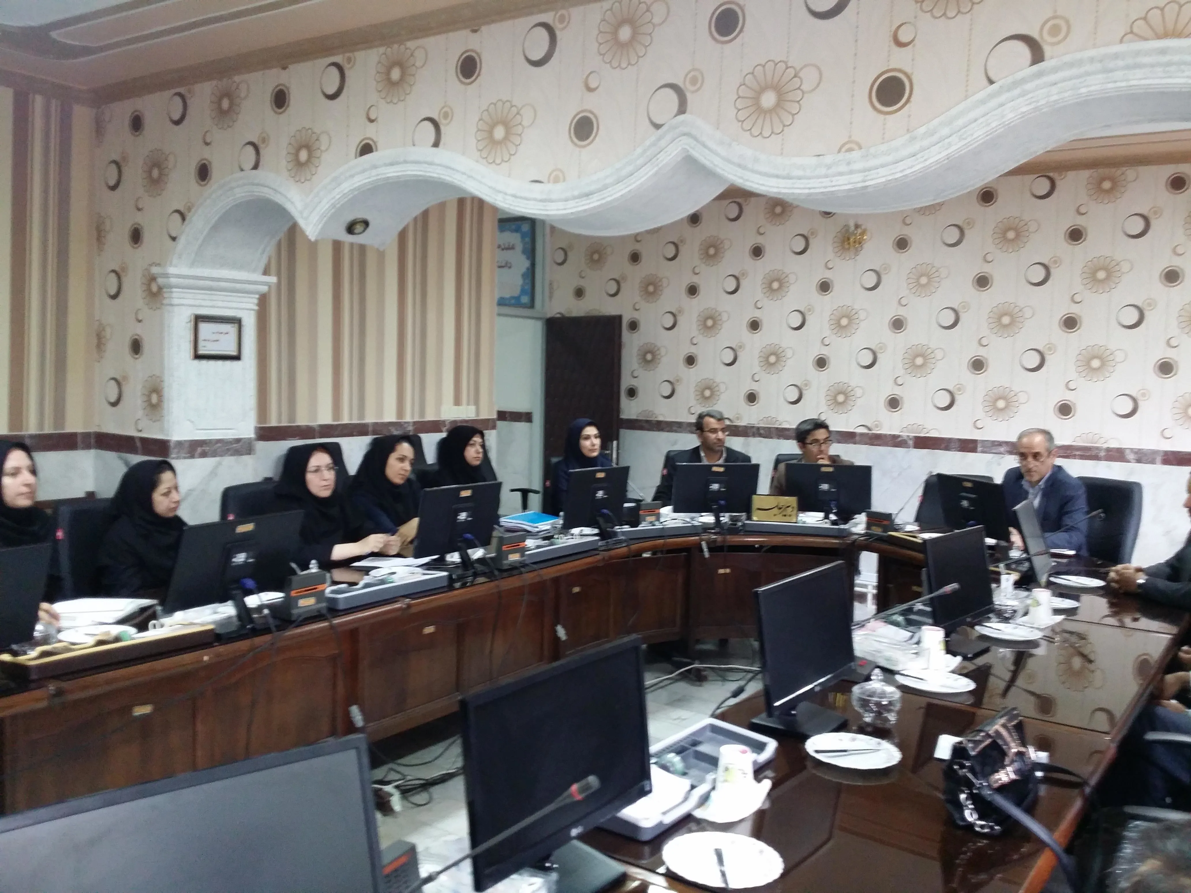 برگزاری جلسه بررسی مشکلات پزشک خانواده