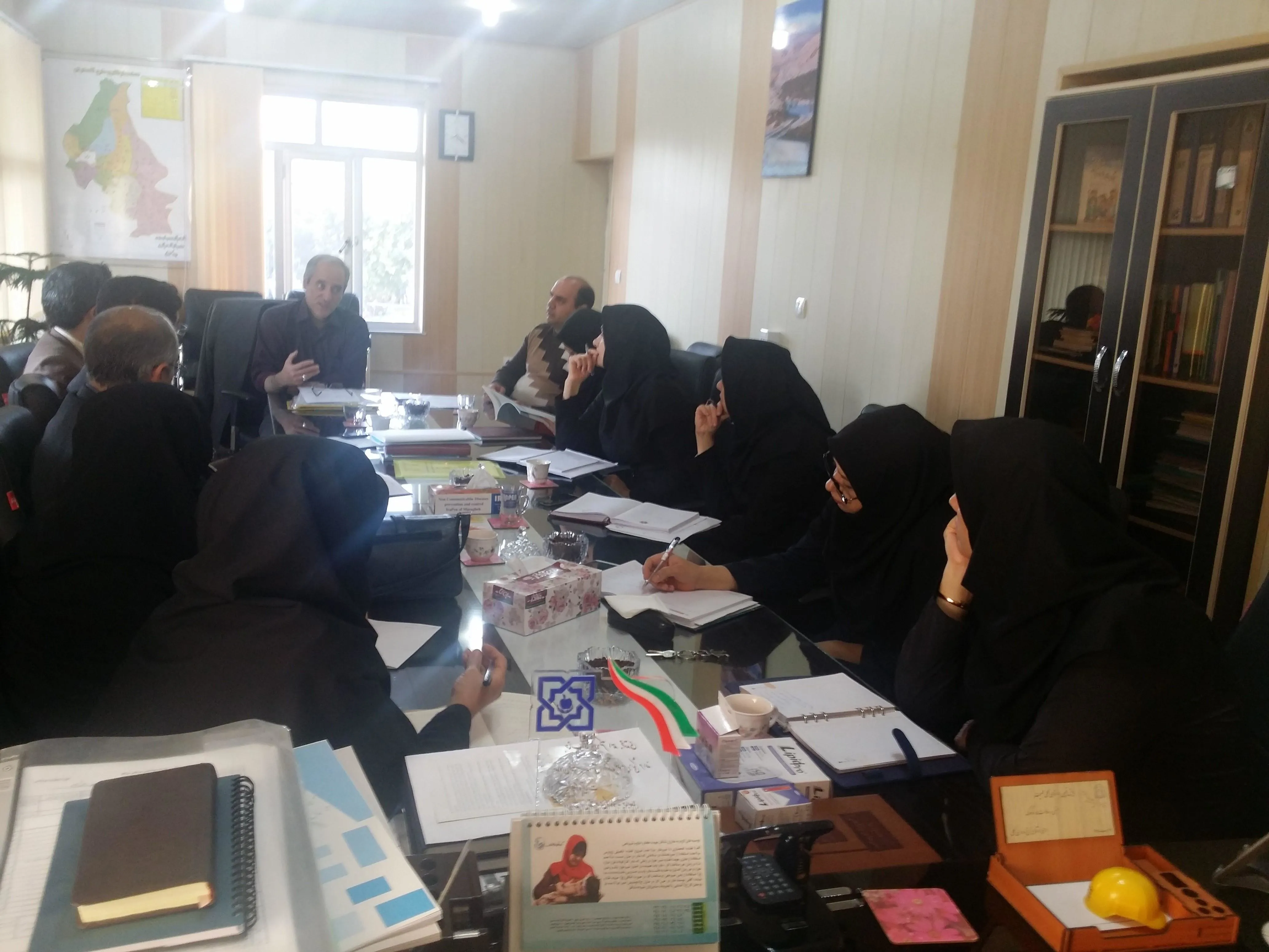 برگزاری جلسه هماهنگی با موضوع  بررسی راه کارهای اجرای برنامه های طرح تحول سلامت در حوزه معاونت بهداشتی