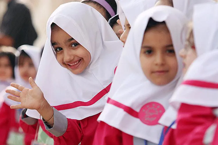 اجرای برنامه رادیوئی با موضوع  اهمیت دوران نوجوانی و بلوغ