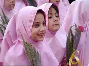 مراقبت دانش آموزان مقاطع پیش دبستانی و اول ابتدایی شهرستان  در مراکز خدمات جامع سلامت و خانه های بهداشت 