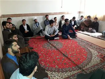 برگزاری جلسه آموزشی برای روحانیون حوزه علمیه با محوریت پیشگیری از ایدز