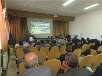 برگزاری کارگاه آموزشی اجرای برنامه مکمل یاری دانش آموزان در سال تحصیلی 98-97