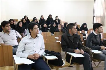 برگزاری جلسه آموزشي براي 45 نفراز دانشجويان كارآموز ترم آخر رشته بهداشت عمومي 