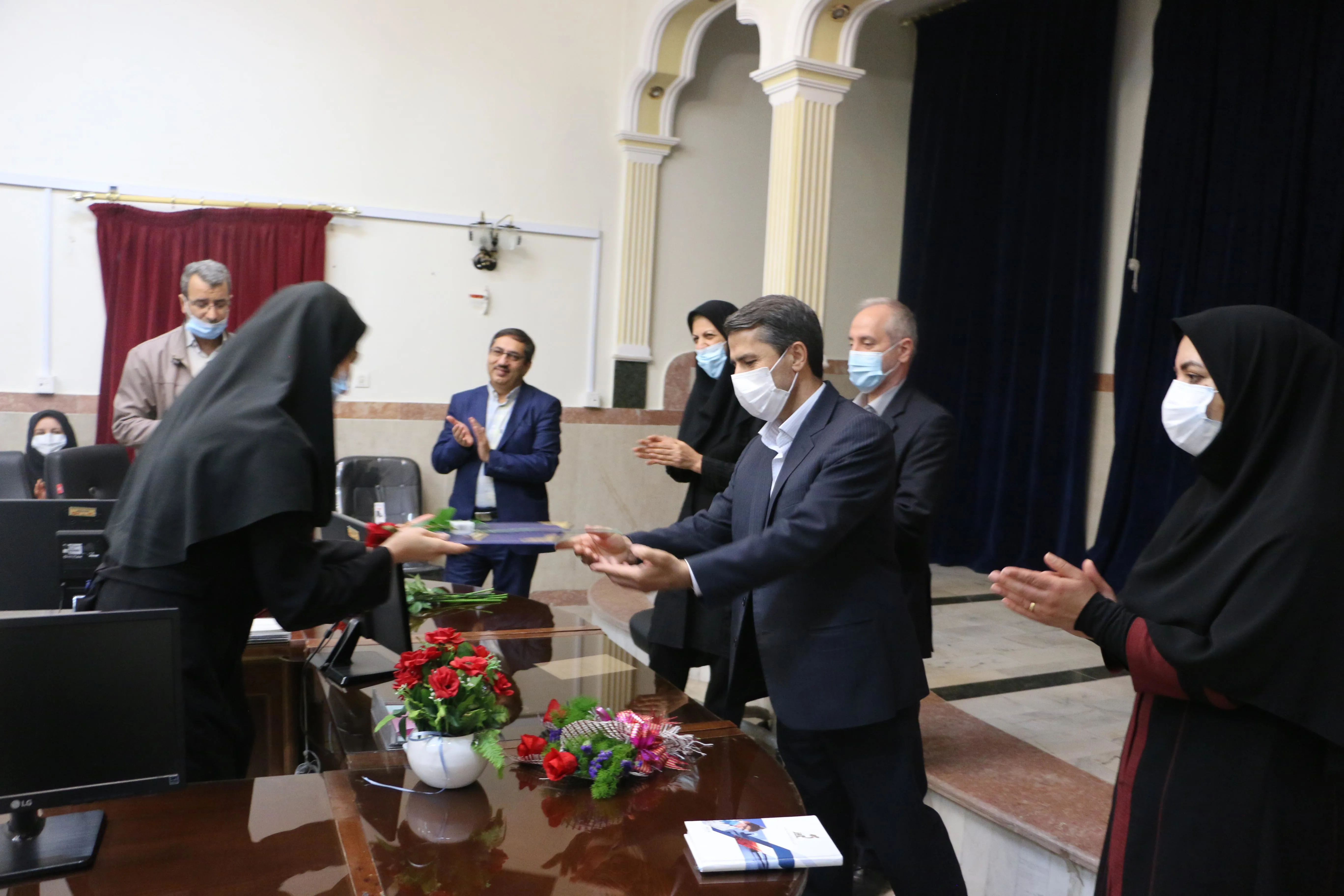 مراسم تجلیل از ماماهای شاغل در حوزه بهداشت برگزار گردید 