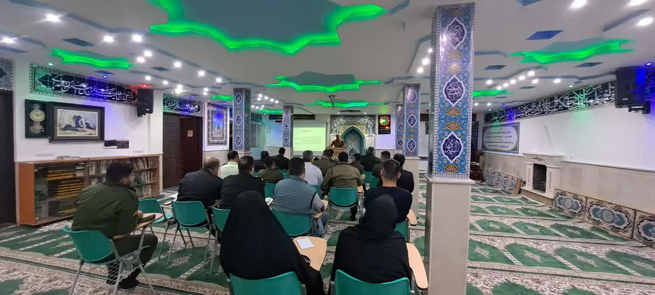 برگزاری جلسات آموزشی با موضوعات آموزشی امداد و نجات، کمکهای اولیه و پیشگیری از بیماریهای شایع وپویش ملی غربالگری دیابت وفشارخون برای پرسنل نیروی انتظامی شهرستان مراغه در راستای برنامه خودمراقبتی سازمانی و برنامه شهرسالم وایمن مراغه