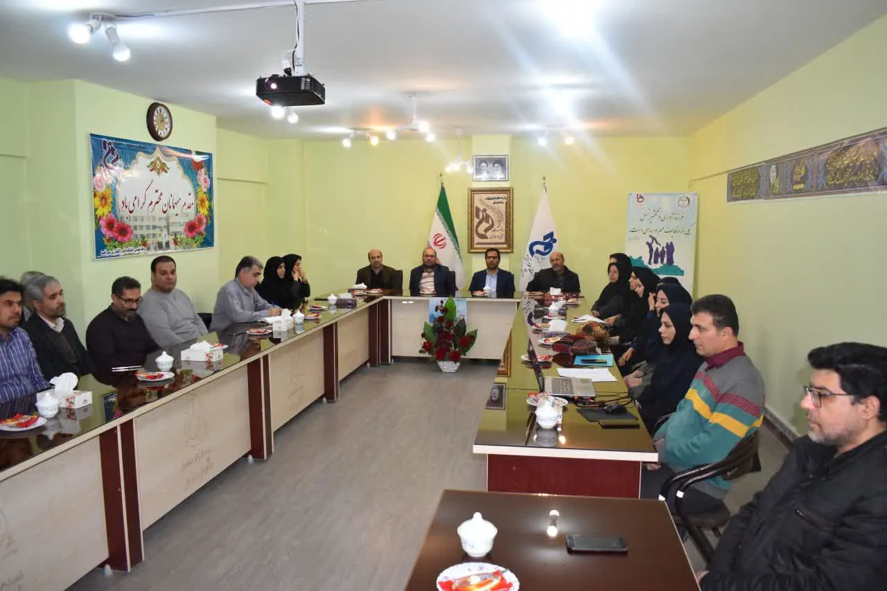 کارگاه آموزشی با موضوع خود مراقبتی سازمانی و اجرای بسته خدمات پایه سلامت کارکنان دولت و جوانی جمعیت در آموزشکده فنی و کشاورزی شهرستان مراغه برگزار شد.