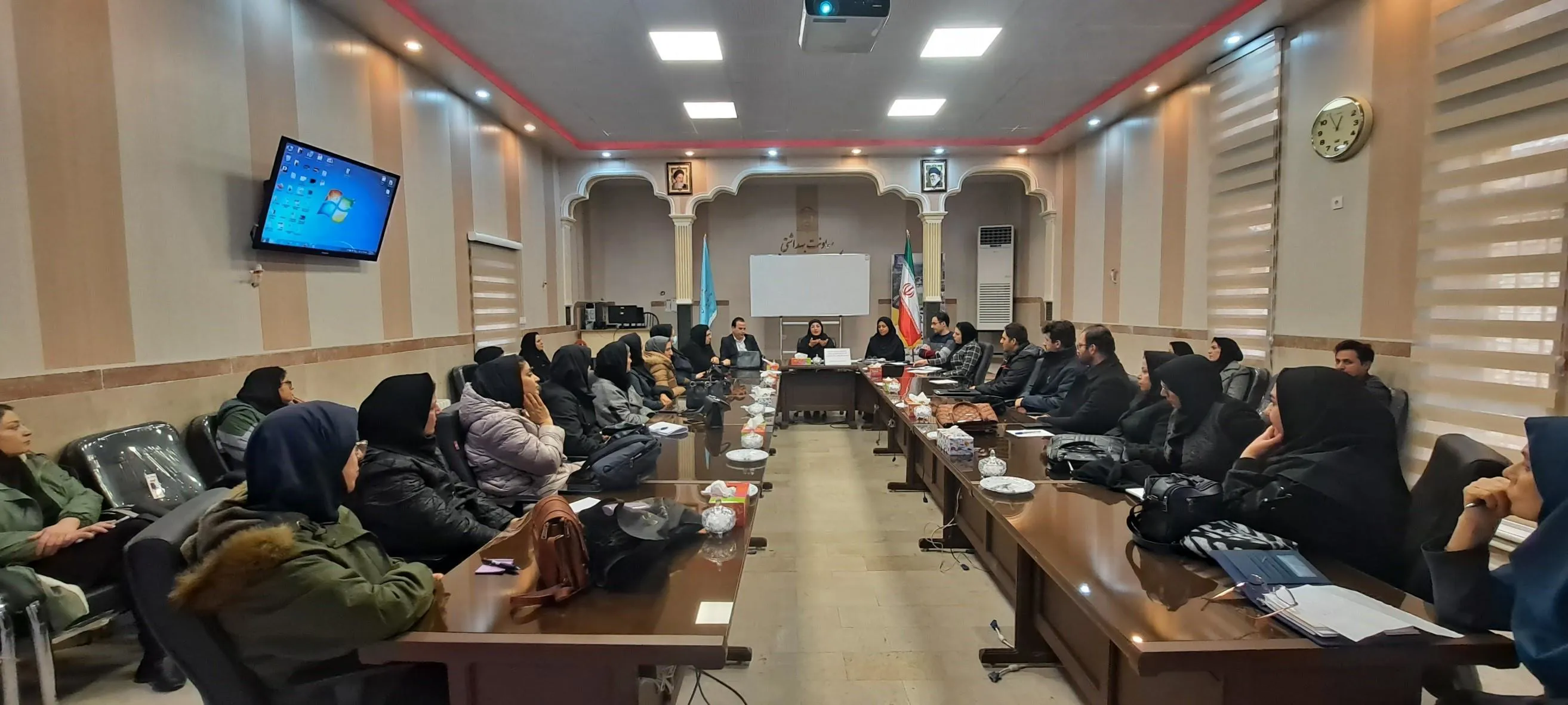 جلسه هماهنگی اجرای بسته خدمات پایه سلامت کارکنان وخودمراقبتی سازمانی و برنامه شهر سالم مراغه برای ادارات شهرستان مراغه برگزار شد.