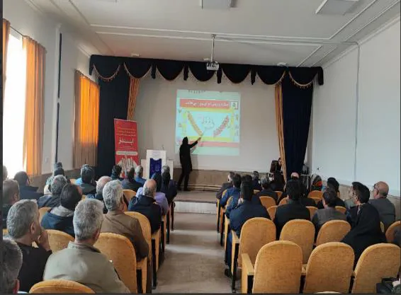 جلسه آموزشی اچ آی وی با رویکرد نوین برای اعضای انجمن کارگران ساختمانی شهرستان مراغه برگزار شد 