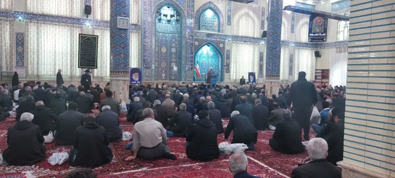 مراسم تجلیل از کارکنان فعال در حوزه جوان سازی جمعیت شاغل در معاونت بهداشتی دانشکده علوم پزشکی مراغه