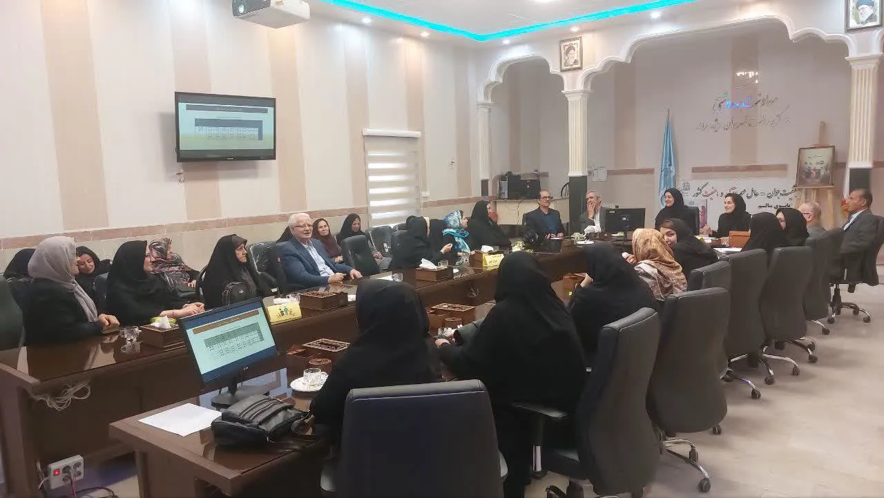 💠 نشست بررسی شاخص‌های شهر دوستدار سالمند در معاونت بهداشتی مراغه برگزار شد