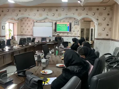 تقویت نقش پزشکان در هدایت آگاهانه خانواده‌ها؛ کارگاه هادیان زندگی در مراغه برگزار شد