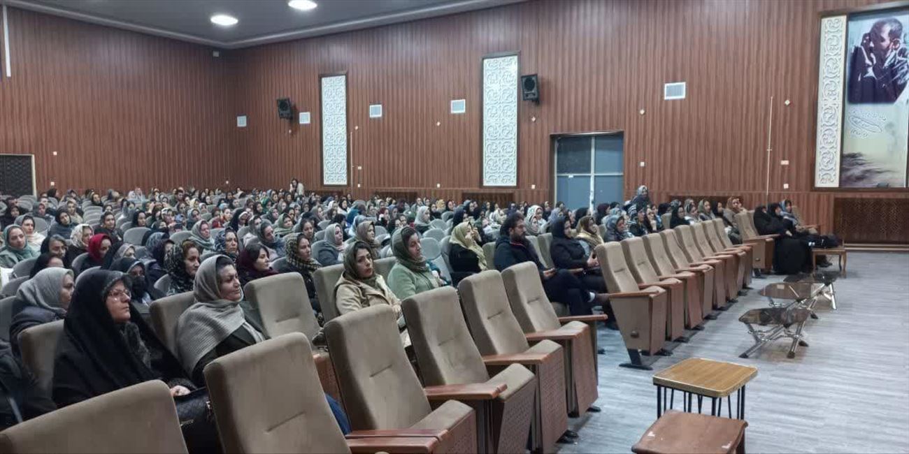 برگزاری کارگاه آموزشی مکمل یاری، تغذیه صحیح دوران نوجوانی و دوران بلوغ